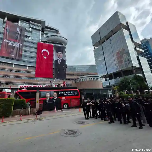 Özgür Özel CHP